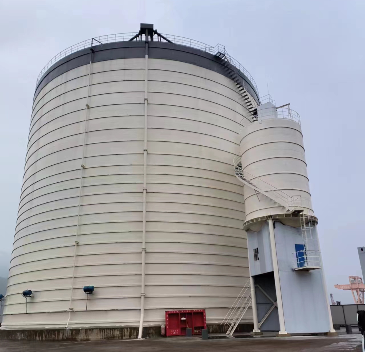 北海10万吨水泥钢板库