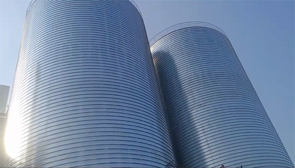 北海2座混凝土高架卷板仓